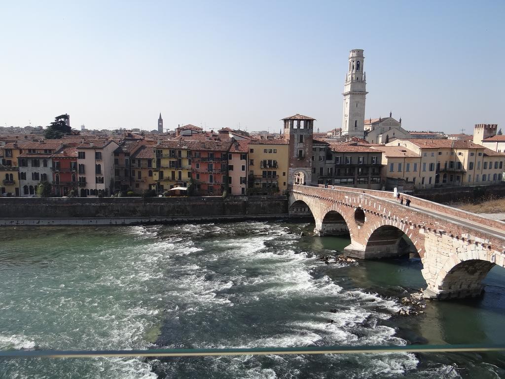 Theater Verona Luxury Apartment Quarto foto